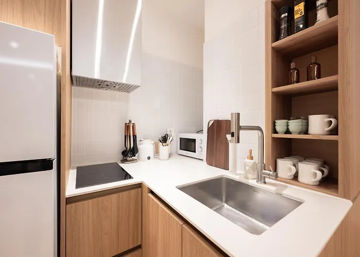 Appartamento Group Rental For 14 - Cypress Sauna & 2 Jacuzzis - 3 Min To Busan Station *